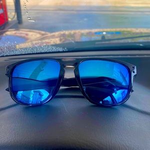 Oakley Holbrook R with an extra pair of polarized lenses